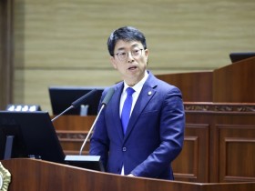 [속보] ‘성비위 혐의’ 이종담 천안시의회 부의장, 기소의견 검찰 송치