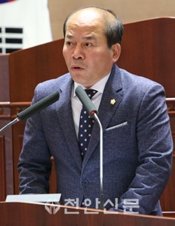 02. 육종영 의원 (1).png